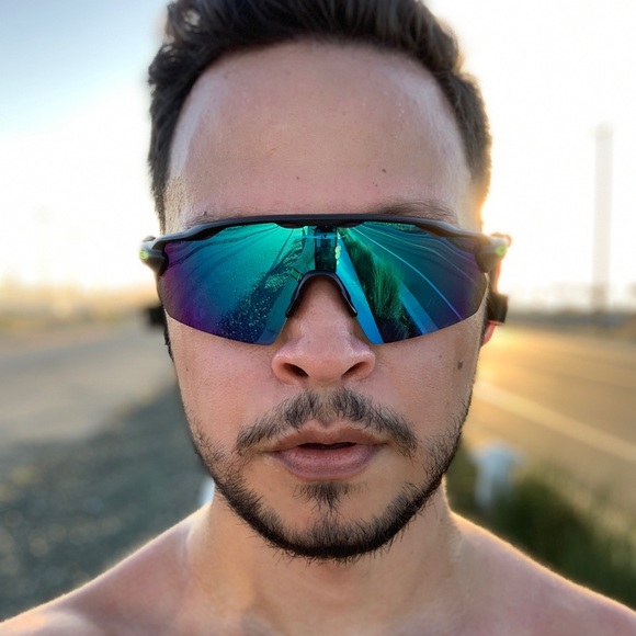 Meet your Posher, George - Picture 3 of 4